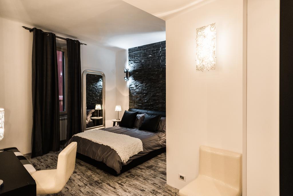 Trevi & Pantheon Luxury Rooms — Photos 3